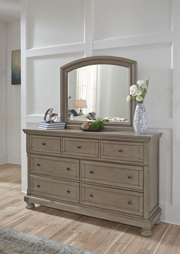 Picture of Lettner Queen Storage Bedroom Set