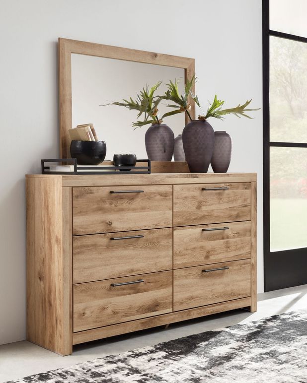 Picture of Hyanna Mirror