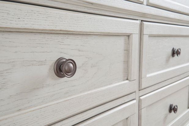 Picture of Robbinsdale Dresser