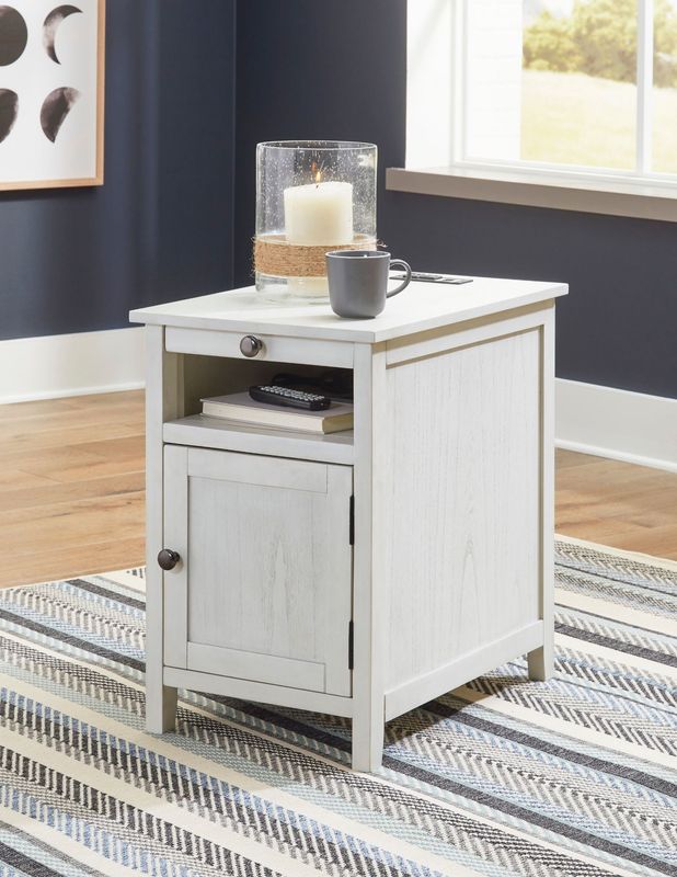 Picture of Treytown Chairside Table