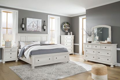 Picture of Robbinsdale Queen Storage Bedroom Set