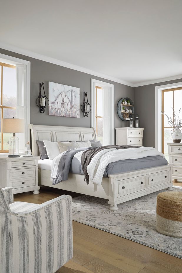 Picture of Robbinsdale Queen Sleigh Storage Bed