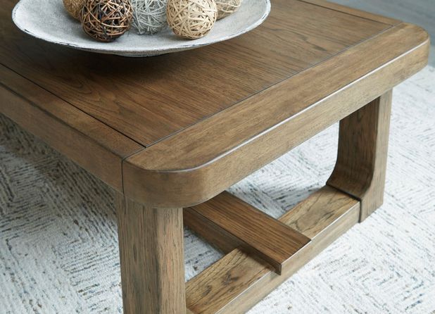 Picture of Cabalynn Cocktail Table