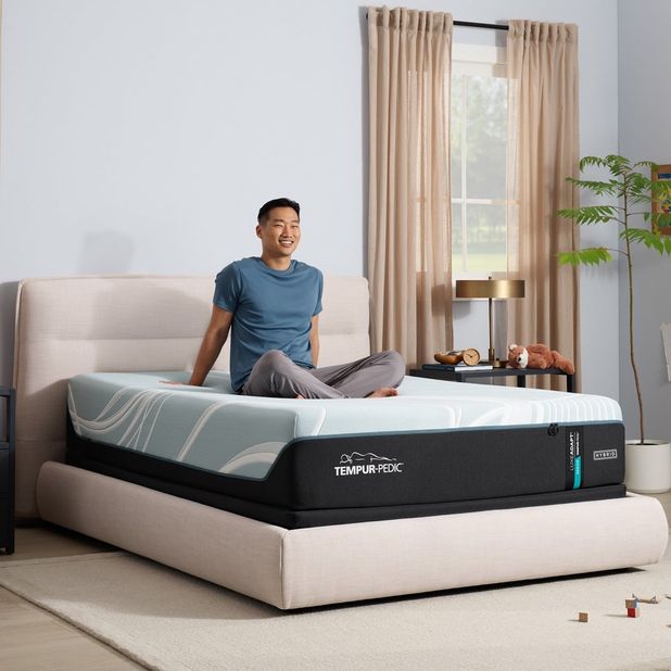 Picture of LuxeAdapt Medium Hybrid 2.0 Cal King Mattress