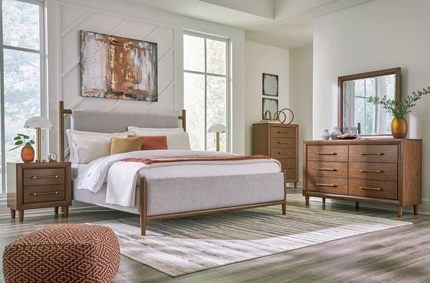 Picture of Lyncott Queen Bed