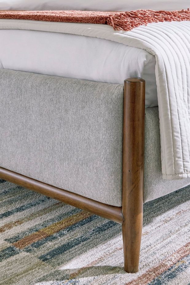 Picture of Lyncott Queen Bed