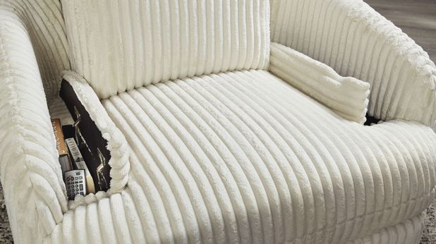 Picture of Tie-Breaker Swivel Glider Recliner