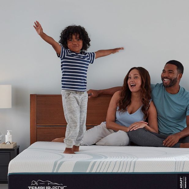 Picture of Adapt Medium Hybrid 2.0 Queen Mattress
