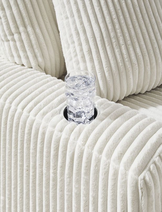 Picture of Lindyn Oversized Chaise