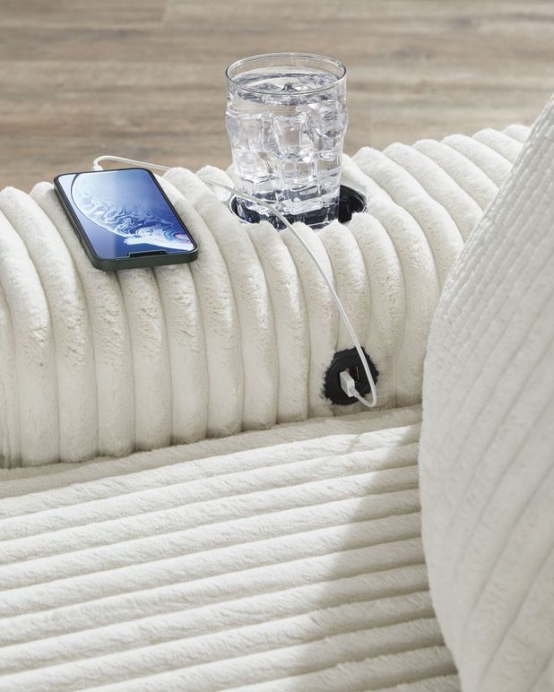 Picture of Lindyn Oversized Chaise