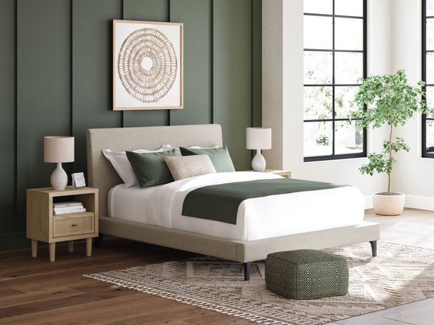 Picture of Cielden Queen Bed