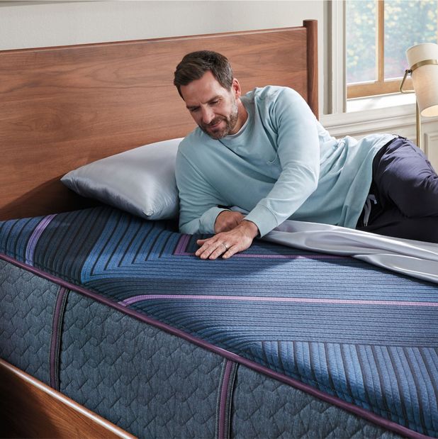 Picture of World Class 3 Plush Twin Mattress