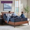 Picture of World Class 3 Plush Queen Mattress