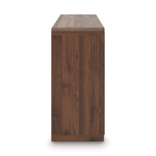 Picture of Hollinaze Dresser