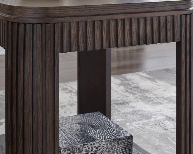 Picture of Carlibrie End Table