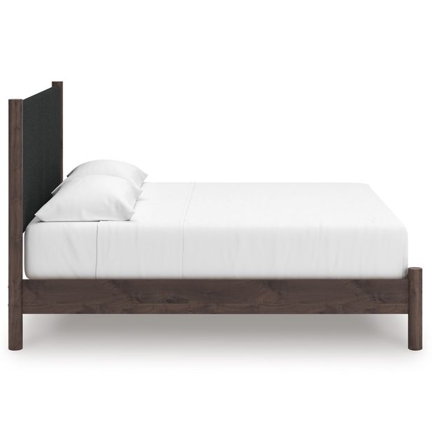 Picture of Cadmori King Platform Bed