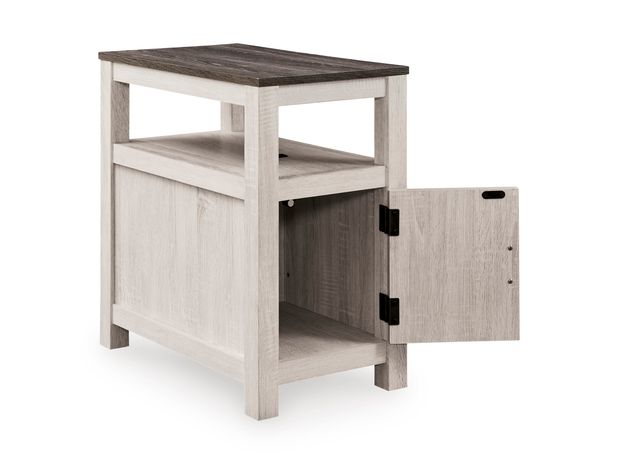 Picture of Fendenmore Chairside Table