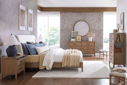 Picture of Olivia Queen Bedroom Set