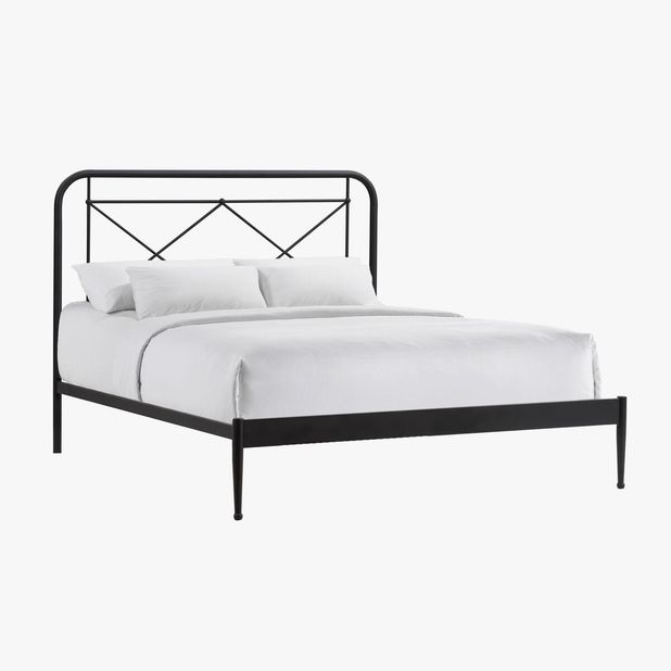 Picture of Metal Vintage Queen Bed
