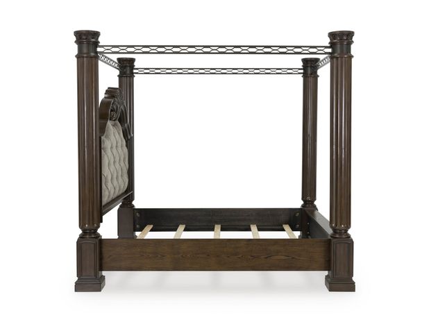 Picture of Maylee Queen Canopy Bedroom Set